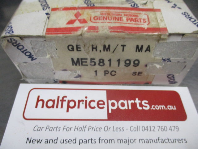 Mitsubishi Pajero Genuine Gear-M/T-M/Shaft-3rd speed -n=32  Revbs New Part