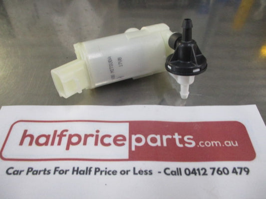 Honda CR-V Genuine Front Windscreen Washer Pump New Part