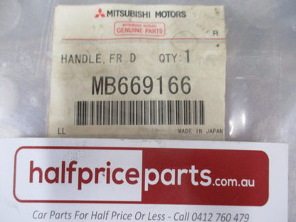 Mitsubishi Pajero Genuine Drivers Front Outer Door Handle New Part