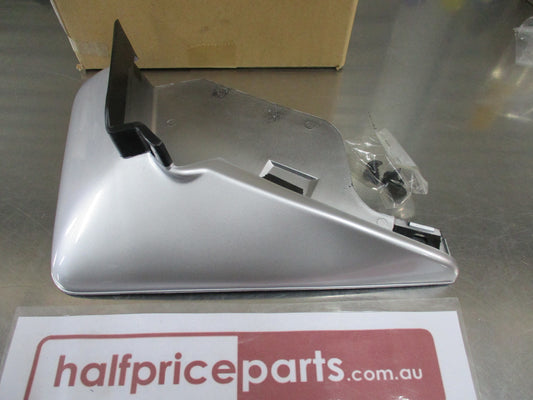 Nissan Elgrand E50 Genuine Front Right Hand Mudguard Painted New Part