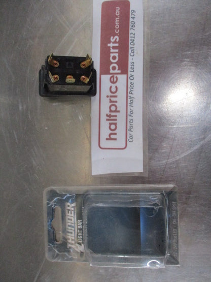 Thunder Rocker Switch Blue Light Bar 12/24 Volts 20 Amp@12 Volts New Part