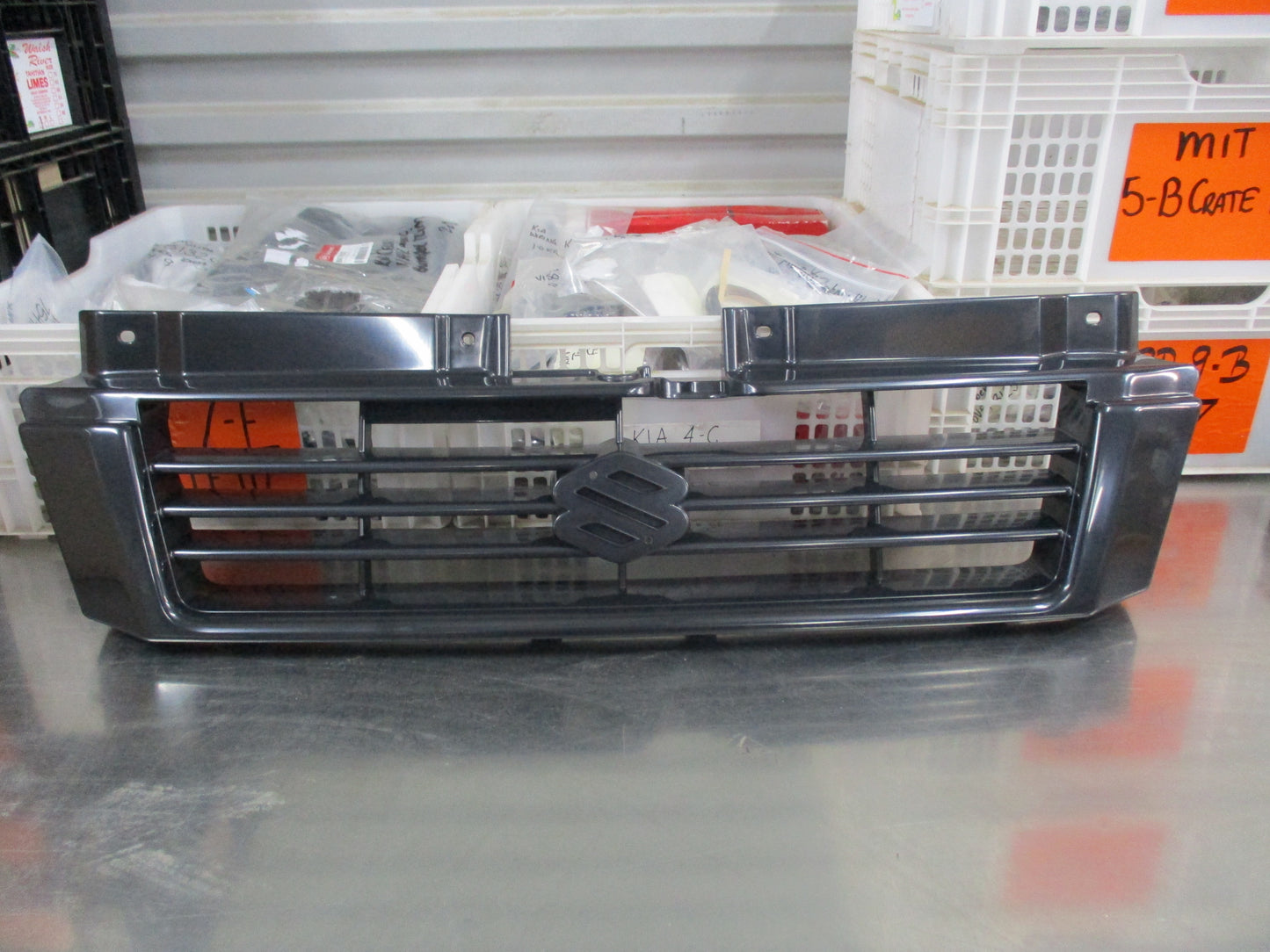 Suzuki Carry/Every 1.3ltr Genuine Front Grille No Badge Unpainted New