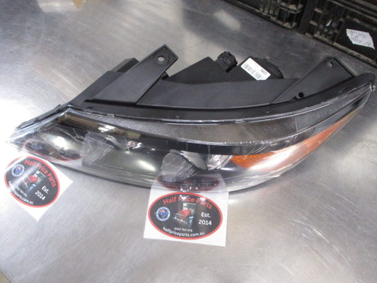 Kia Sorento XM Wagon Genuine Xenon Passenger Side Head Light Assembly New Part