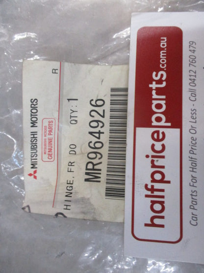 Mitsubishi Pajero V98W Genuine Left Hand Front Lower Door Hinge New Part