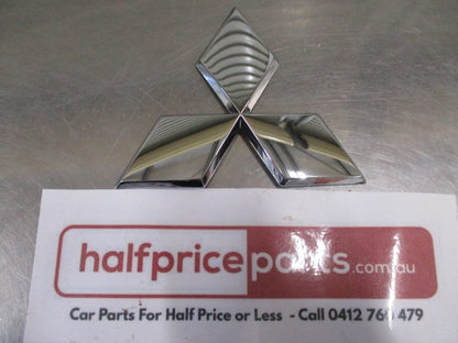 Mitsubishi Outlander/Lancer Genuine Front Bumper Grille Emblem New Part
