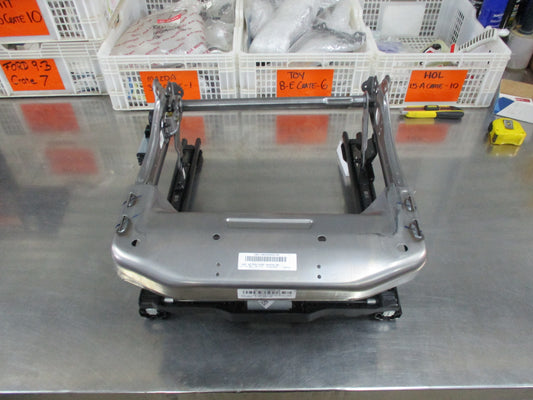 Nissan X-Trail T32 Genuine Drivers Side Seat Base Frame Assembly New Part