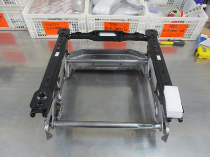 Nissan X-Trail T32 Genuine Drivers Side Seat Base Frame Assembly New Part