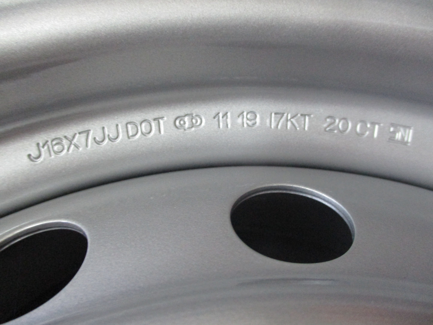 Isuzu D-Max Genuine Standard 16x7J 6 Stud 4x4 Wheel New Part