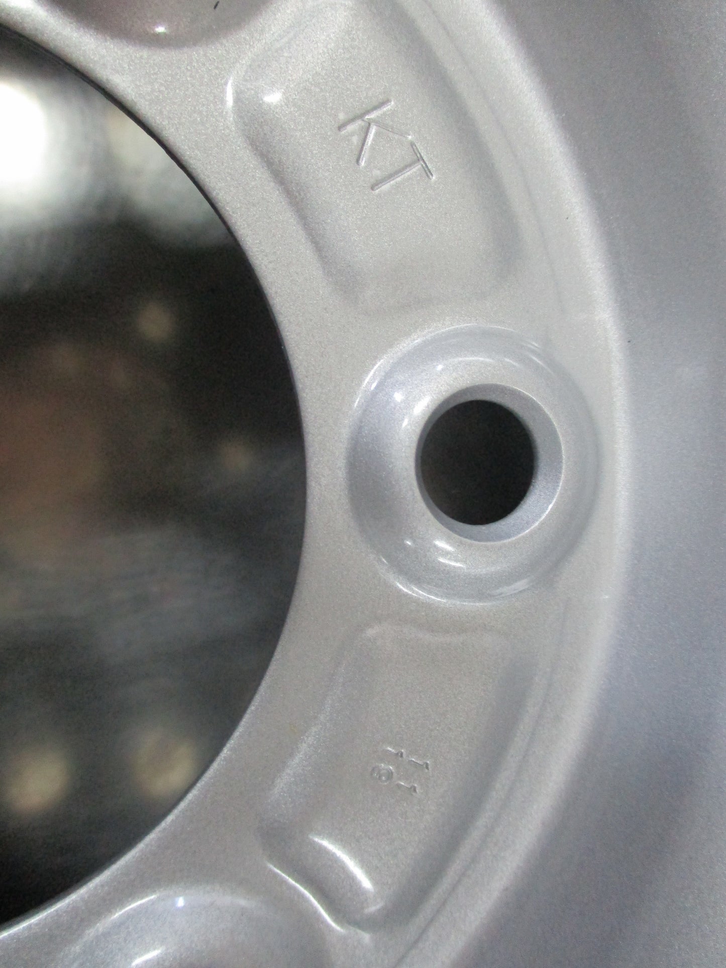 Isuzu D-Max Genuine Standard 16x7J 6 Stud 4x4 Wheel New Part