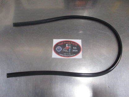 Kia Soul Genuine Upper Windscreen Glass Molding New Part