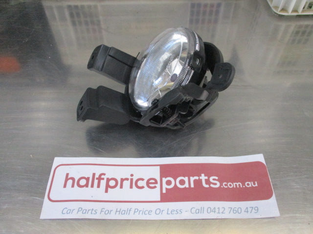 Holden Trax Genuine Right Hand Front Fog Light And Bracket - New Part