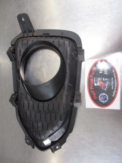 Kia Sorento Genuine Left Front Fog Light Blanking Trim New Part