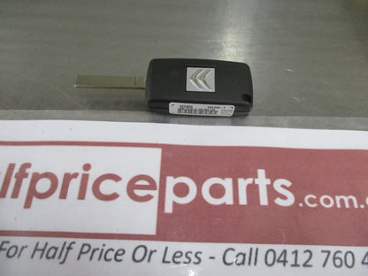 Citroen Berlingo Genuine 3 Button Flip Uncut Key New Part