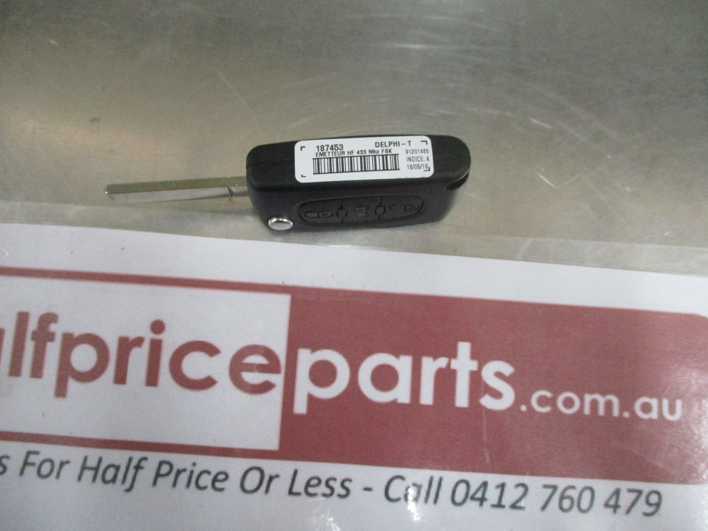 Citroen Berlingo Genuine 3 Button Flip Uncut Key New Part