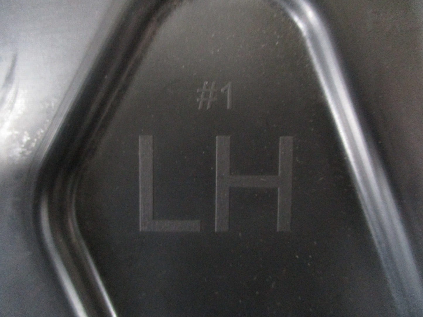 Kia Carnival Genuine Passenger Side Splash Shield