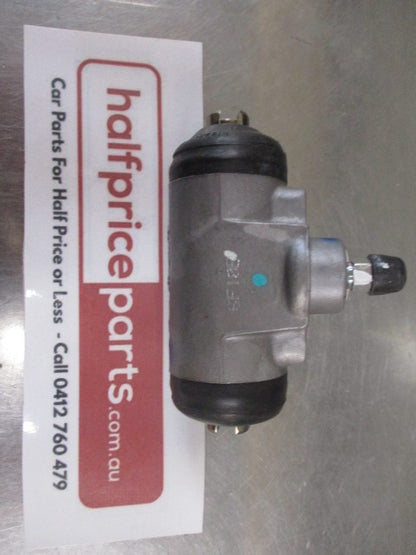 Mitsubishi Triton Genuine Rear Wheel Brake Cylinder New Part