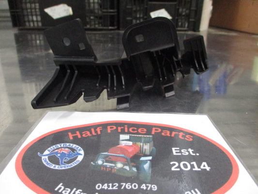 Kia Picanto Genuine Right Hand Upper Bumper Bracket New Part