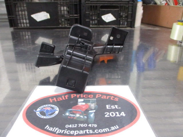 Kia Picanto Genuine Right Hand Upper Bumper Bracket New Part