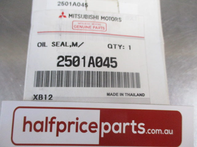 Mitsubishi Triton/Challenger Genuine Gear Box Rear Oil Seal New Part