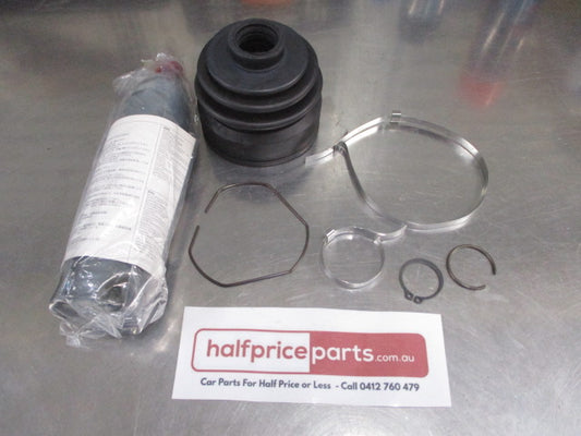 Mitsubishi Outlander Sport Genuine Front Right Axle Inner Boot Kit New Part