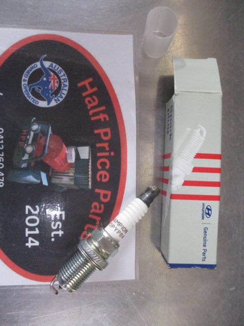 Kia Sorento/Sportage Genuine Spark Plug New Part
