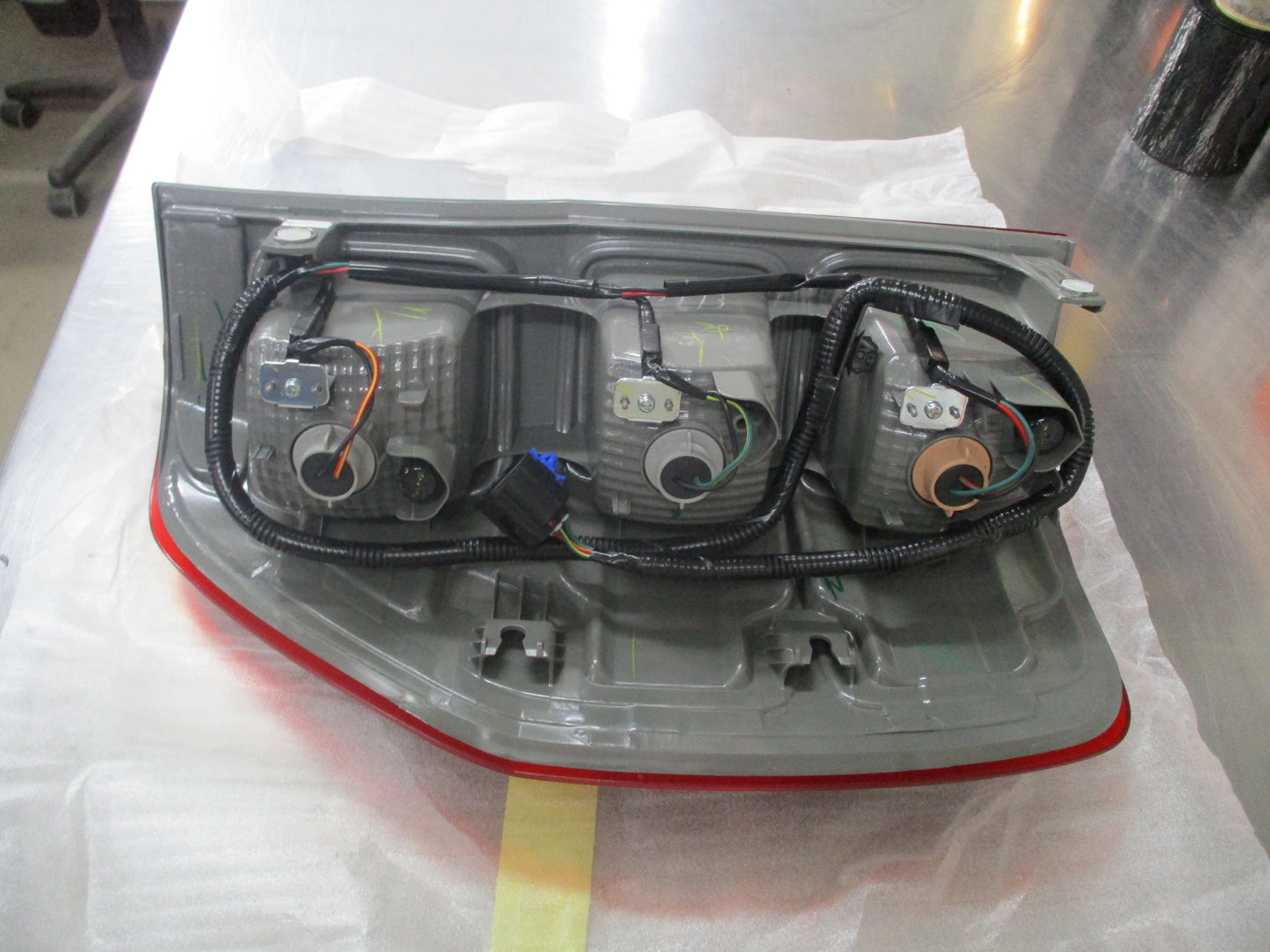 Ford XT XLT Ranger Genuine Passenger Rear Tail Light Non LED New