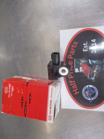 KIA Sorento XM Genuine Front Impact Sensor Interface Unit New Part