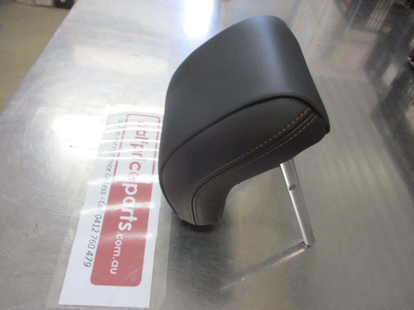 Holden Trax Genuine 2nd Row Center Seat Head Rest New Part