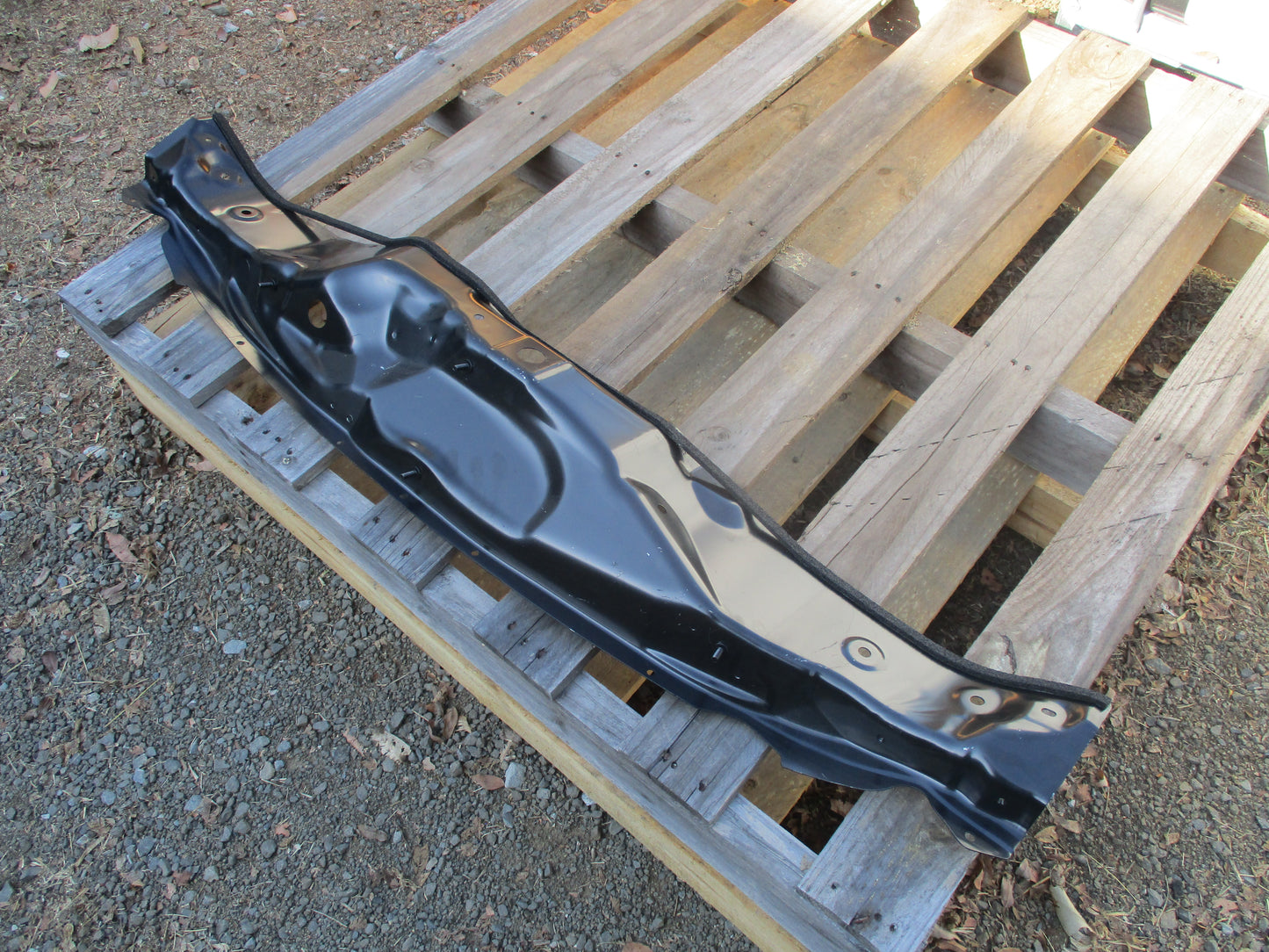 Mitsubishi 380 Genuine Cowl Top Lower Panel New Part