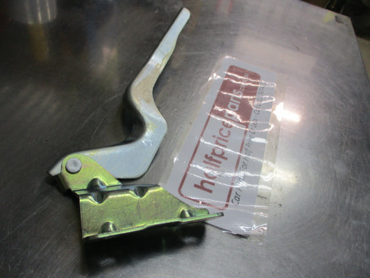 Nissan Qashqai J10 Genuine Right Hand Bonnet Hinge New Part