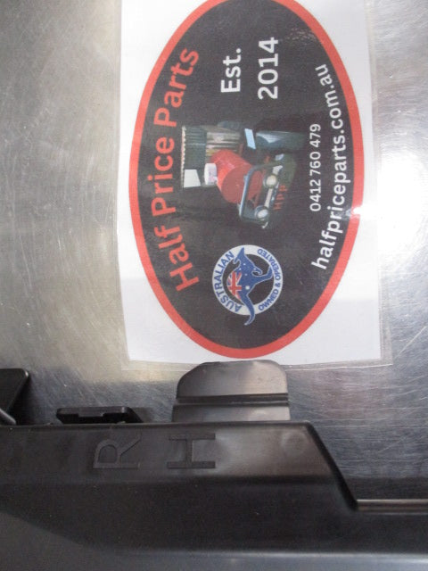 Kia Sportage Genuine Front Right Hand Air Guard New Part