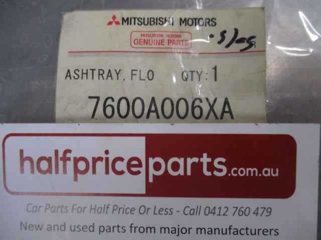 Mitsubishi Lancer/Ralliart Genuine Centre Console Ash Tray Assembly New Part