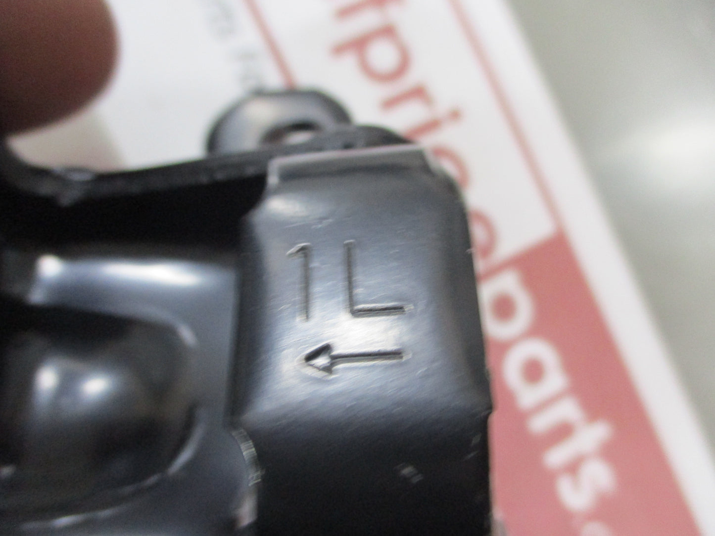Mazda Protege Sedan Genuine Passenger Rear Door Upper Hinge New Part