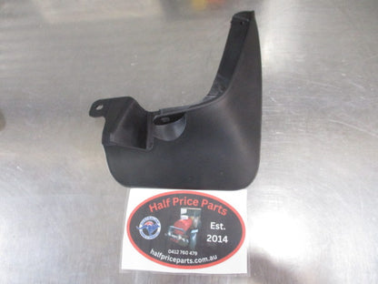 Kia Rio Genuine Right Hand Front Mud Flap (ONLY) New Part