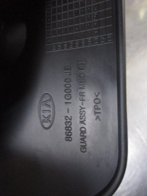Kia Rio Genuine Right Hand Front Mud Flap (ONLY) New Part