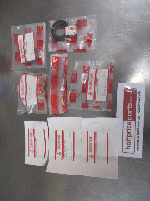 Mitsubishi Magna Genuine Power Steering Seal Kit New Part