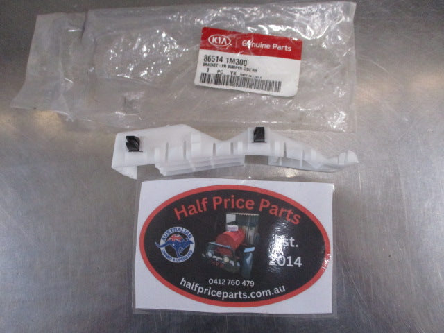 Kia Cerato Genuine Right Hand Front Bumper Side Bracket New Part