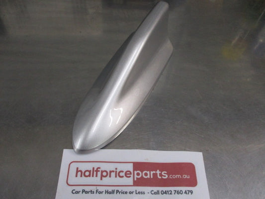 Mitsubishi Outlander Genuine Radio Antenna Cover (Factory) Silver) New Part