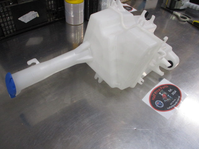 Kia Optima Genuine Windscreen Washer Bottle Assy New Part