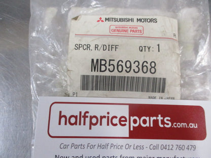 Mitsubishi Pajero/Triton/Starion/ Genuine Rear Diff Pinion Spacer New Part