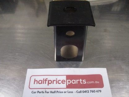 Mitsubishi Triton Genuine Rear Chassis Body Mounting Bracket New Part