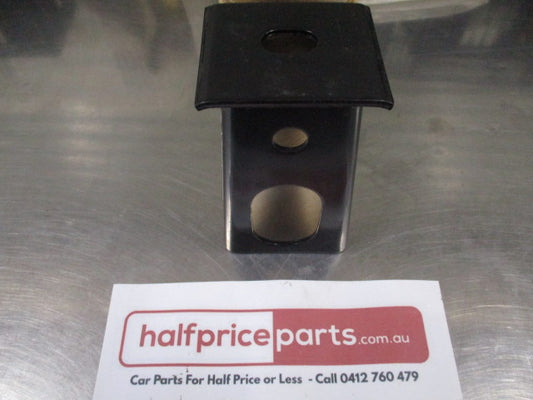 Mitsubishi Triton Genuine Rear Chassis Body Mounting Bracket New Part