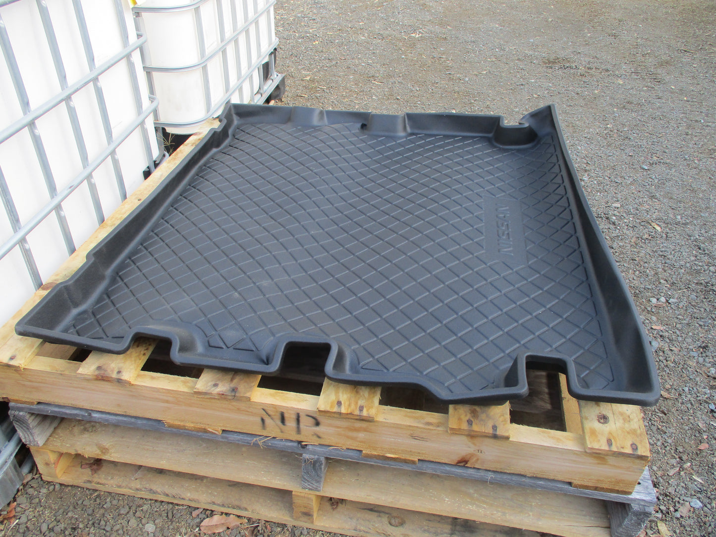Nissan Pathfinder R51 Genuine Rear Rubber Protection Tray (Large) New Part