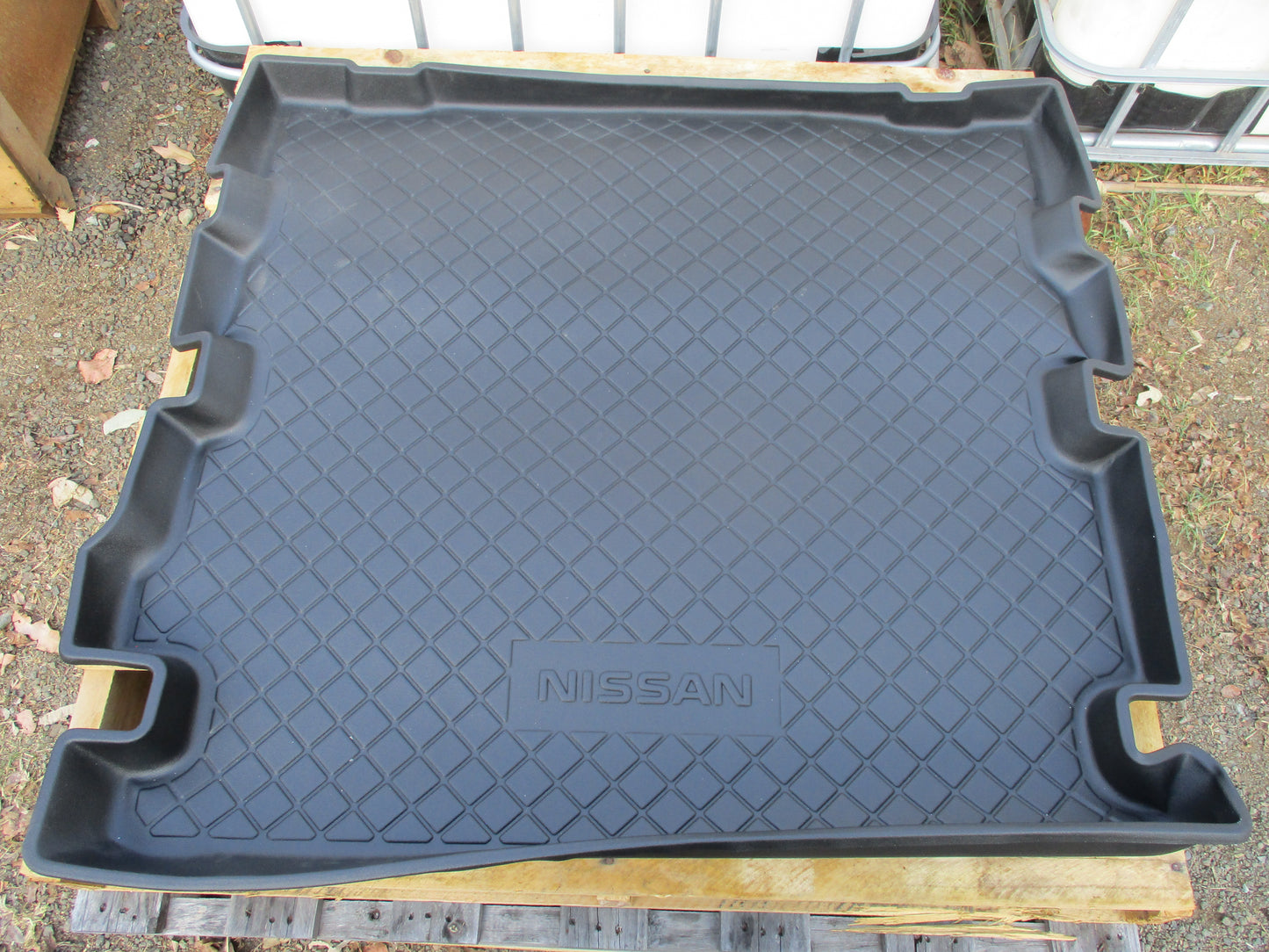 Nissan Pathfinder R51 Genuine Rear Rubber Protection Tray (Large) New Part
