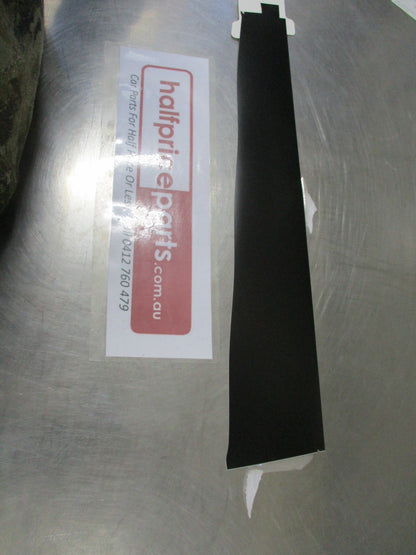 Honda Accord Genuine Left Hand Rear Centre Door Sash Tape New Part