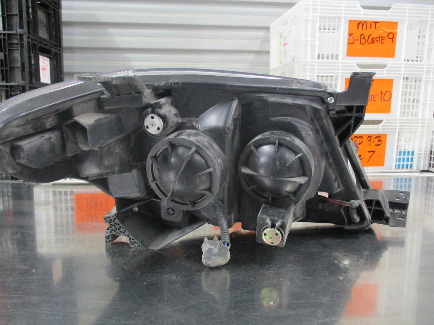 Toyota Hilux Aftermarket Zeon Passenger Side Headlight Used Untested