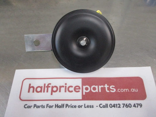 Mitsubishi Outlander/Lancer/Eclipse Cross Genuine Low Note Horn New Part