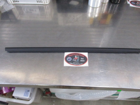 Kia Soul Genuine Right Front Door Weather Strip New Part