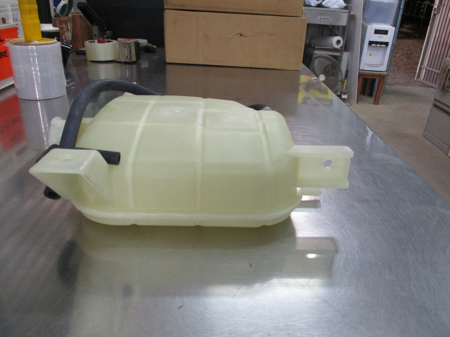 Nissan Navara D23 Genuine Radiator Reservoir Tank Assembly New Part