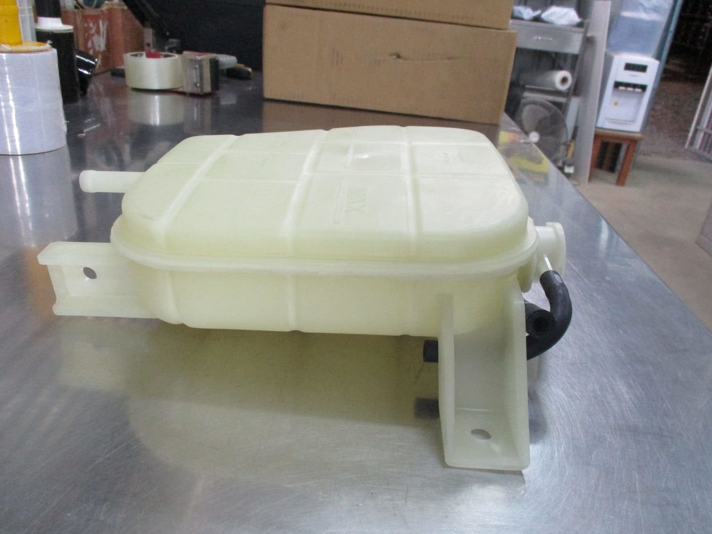 Nissan Navara D23 Genuine Radiator Reservoir Tank Assembly New Part
